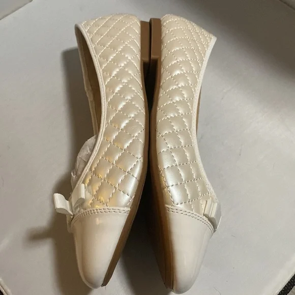 Girls Dress Shoes Cute Bow Flower Girl Slip-on Ballet Flats Size 4 - Picture 3 of 5